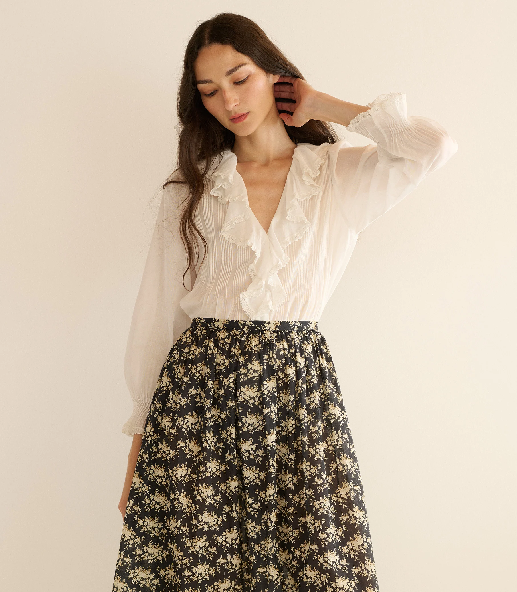 MARCIE SKIRT -- NOIR ROSIER FLORAL - Image 3
