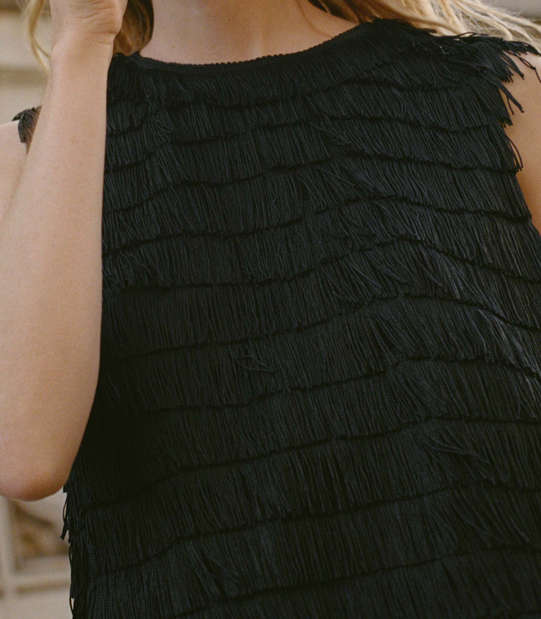 SOIREE TUNIC TOP -- BLACK - Image 4