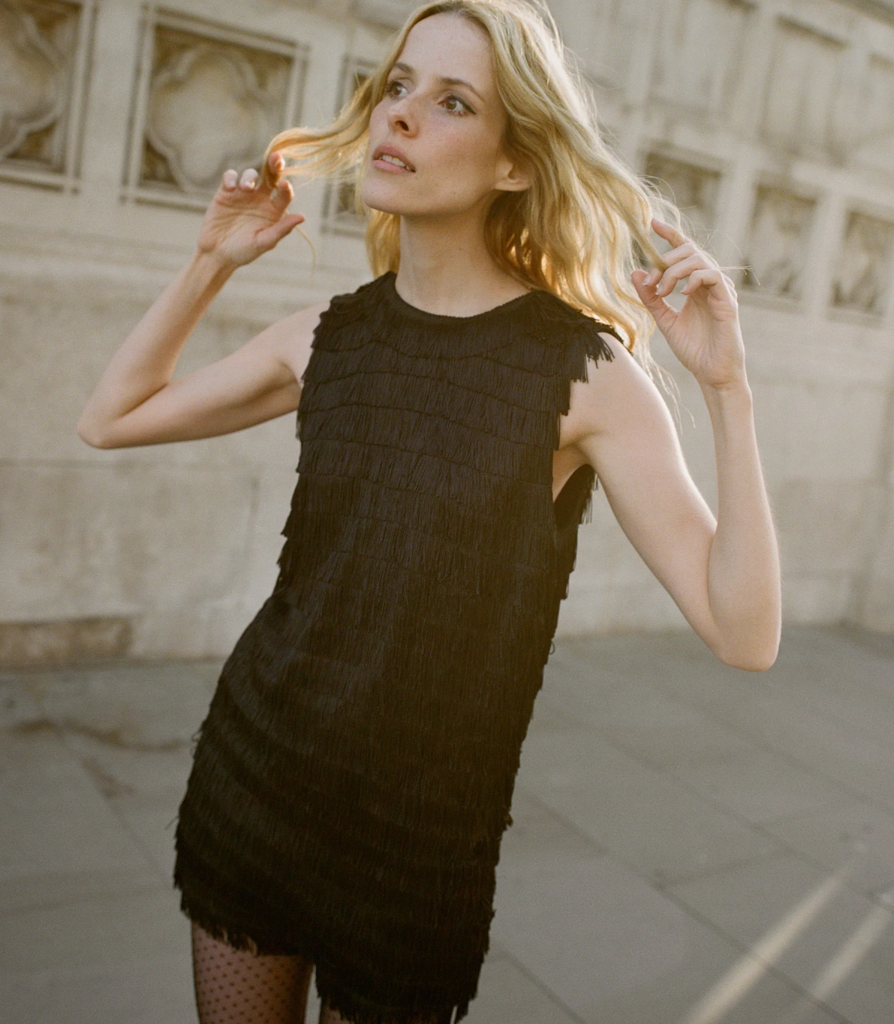 SOIREE TUNIC TOP -- BLACK - Image 6